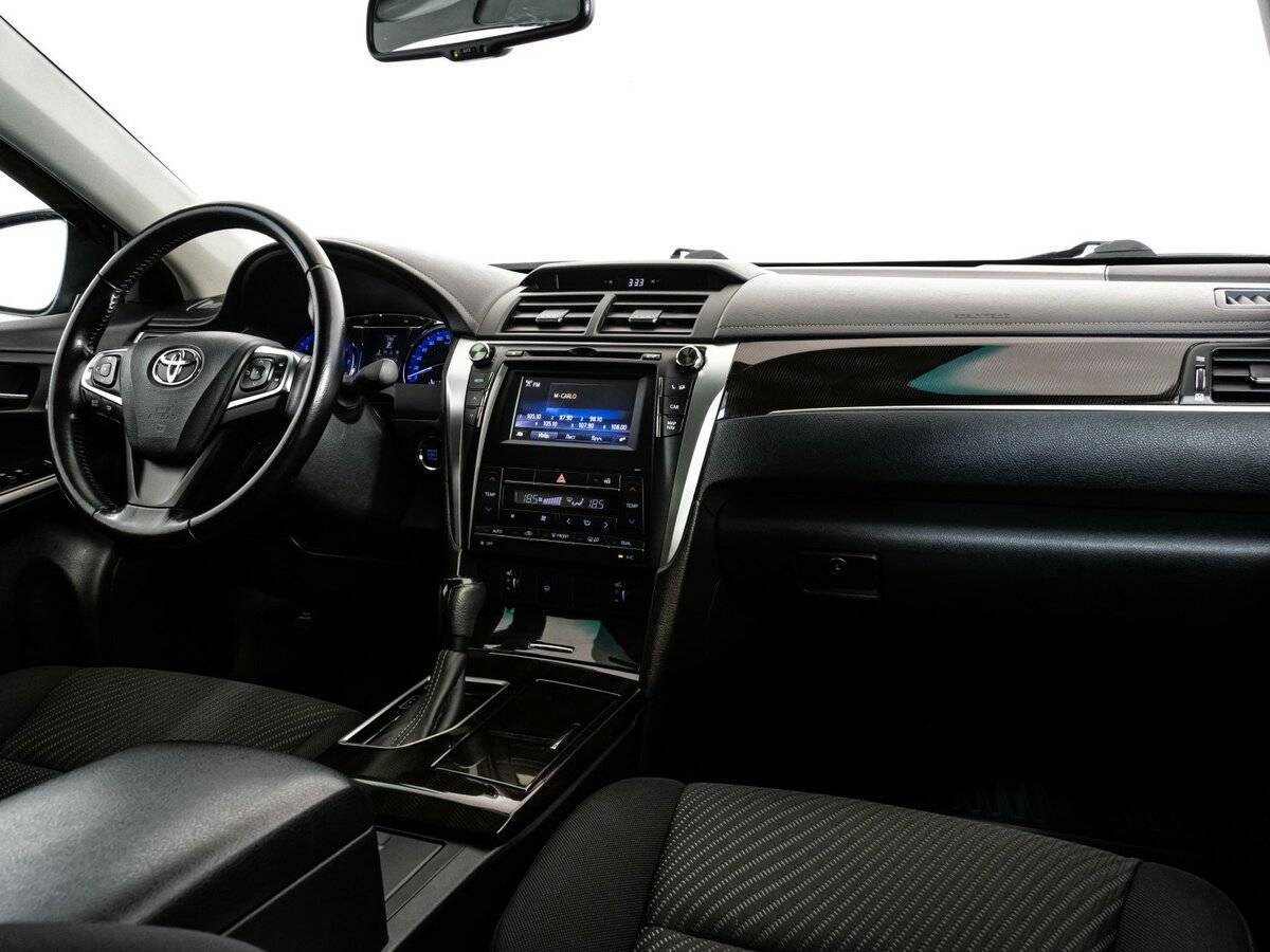 Toyota Camry 2017 года с пробегом. Фото: #6