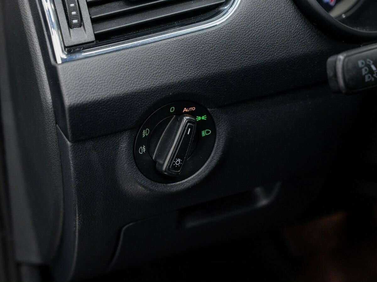 Skoda Octavia 2017 года с пробегом. Фото: #11