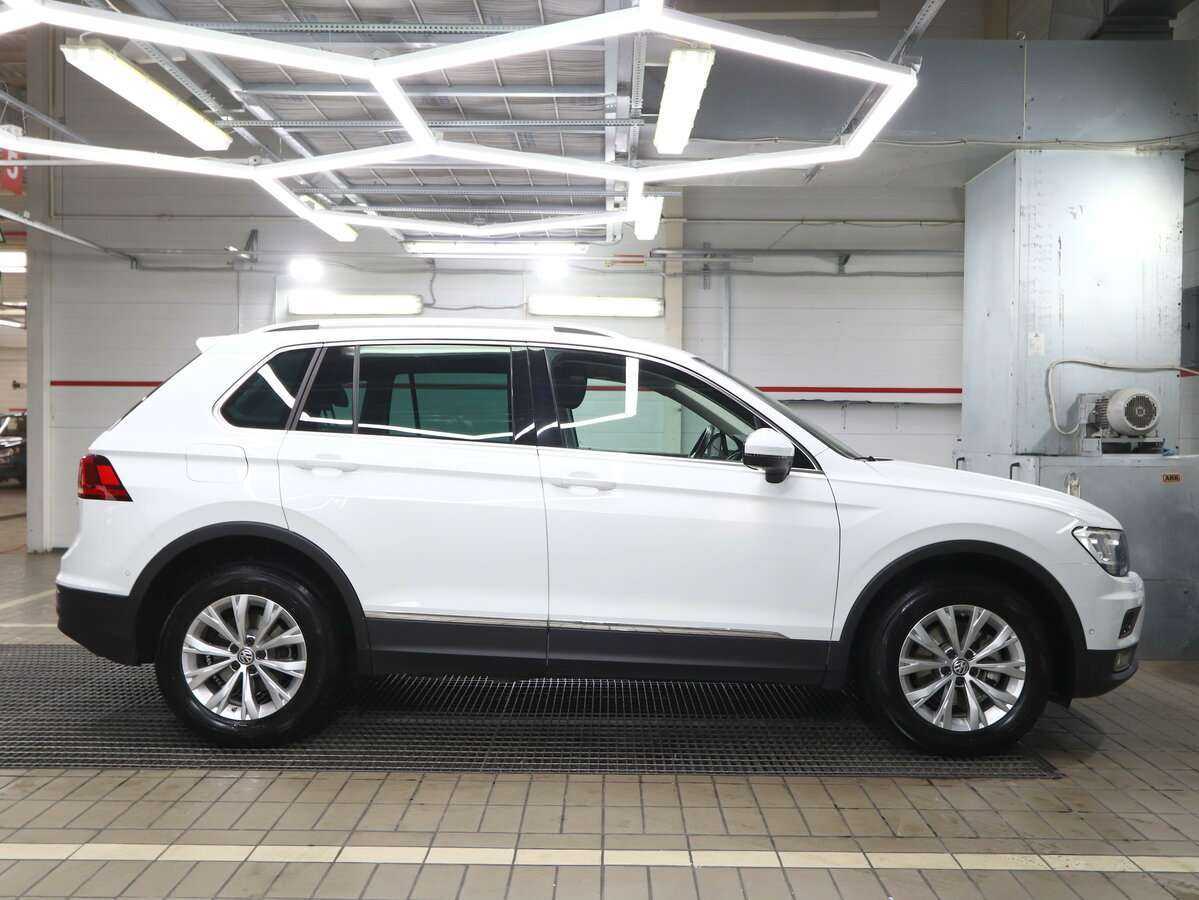 Volkswagen Tiguan 2018 года с пробегом. Фото: #11