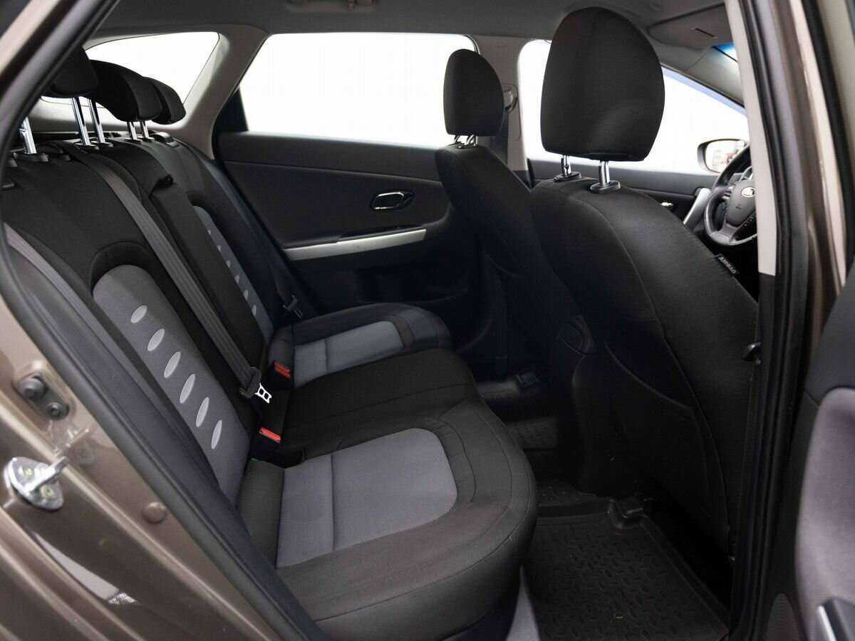 Kia Ceed 2014 года с пробегом. Фото: #9
