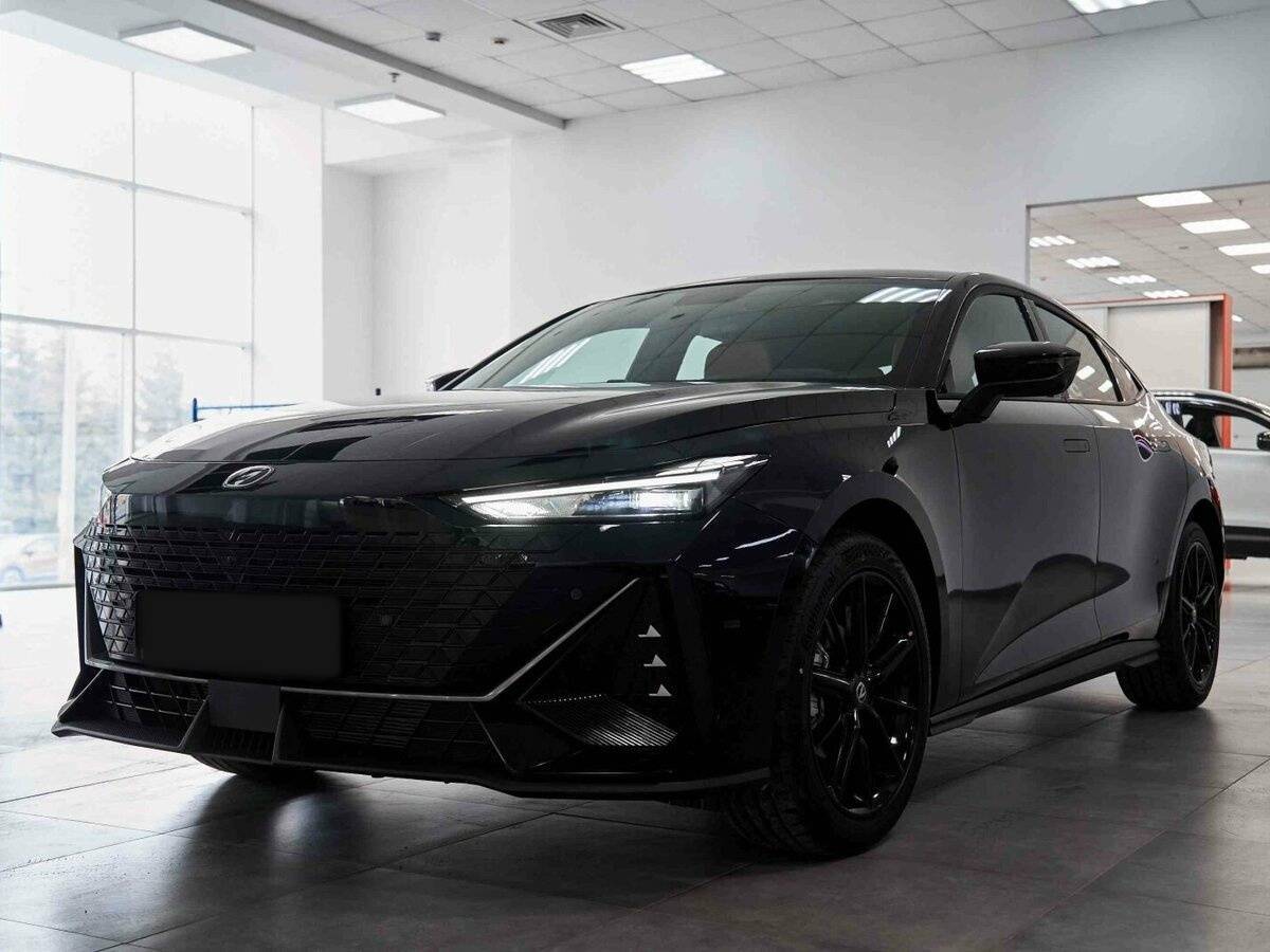 Changan UNI-V 2024 года с пробегом. Посмотреть фото