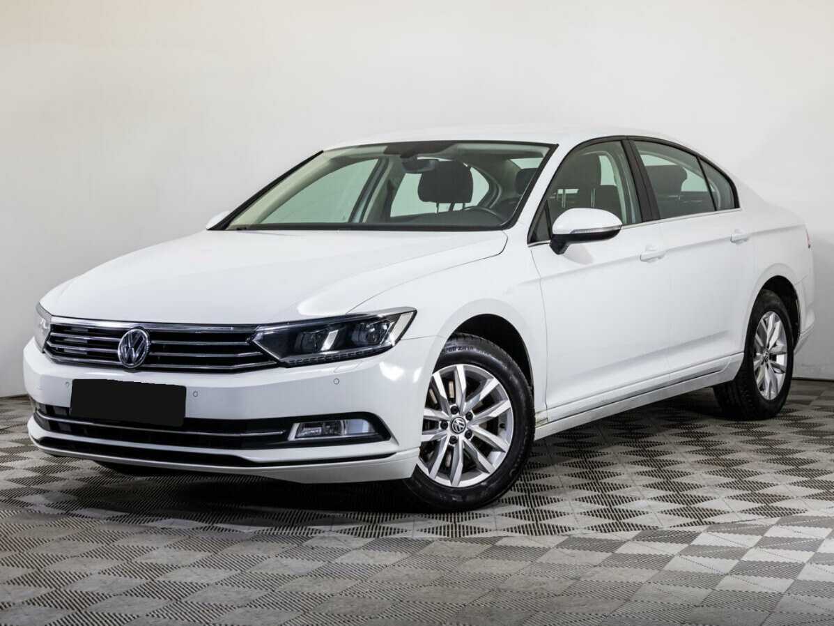 Volkswagen Passat 2016 года с пробегом. Посмотреть фото