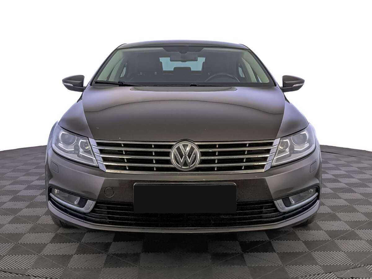 Volkswagen Passat CC 2012 года с пробегом. Фото: #1