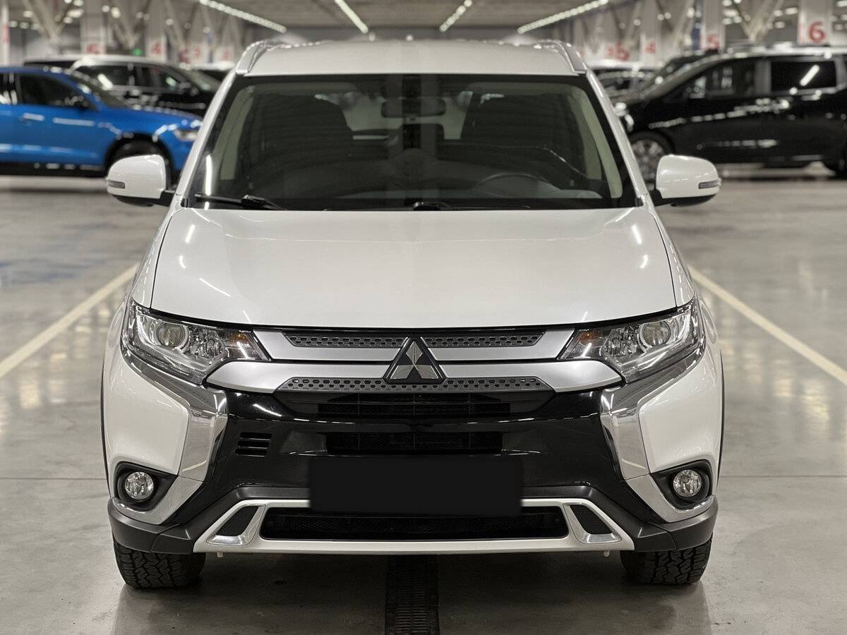 Mitsubishi Outlander 2021 года с пробегом. Фото: #1