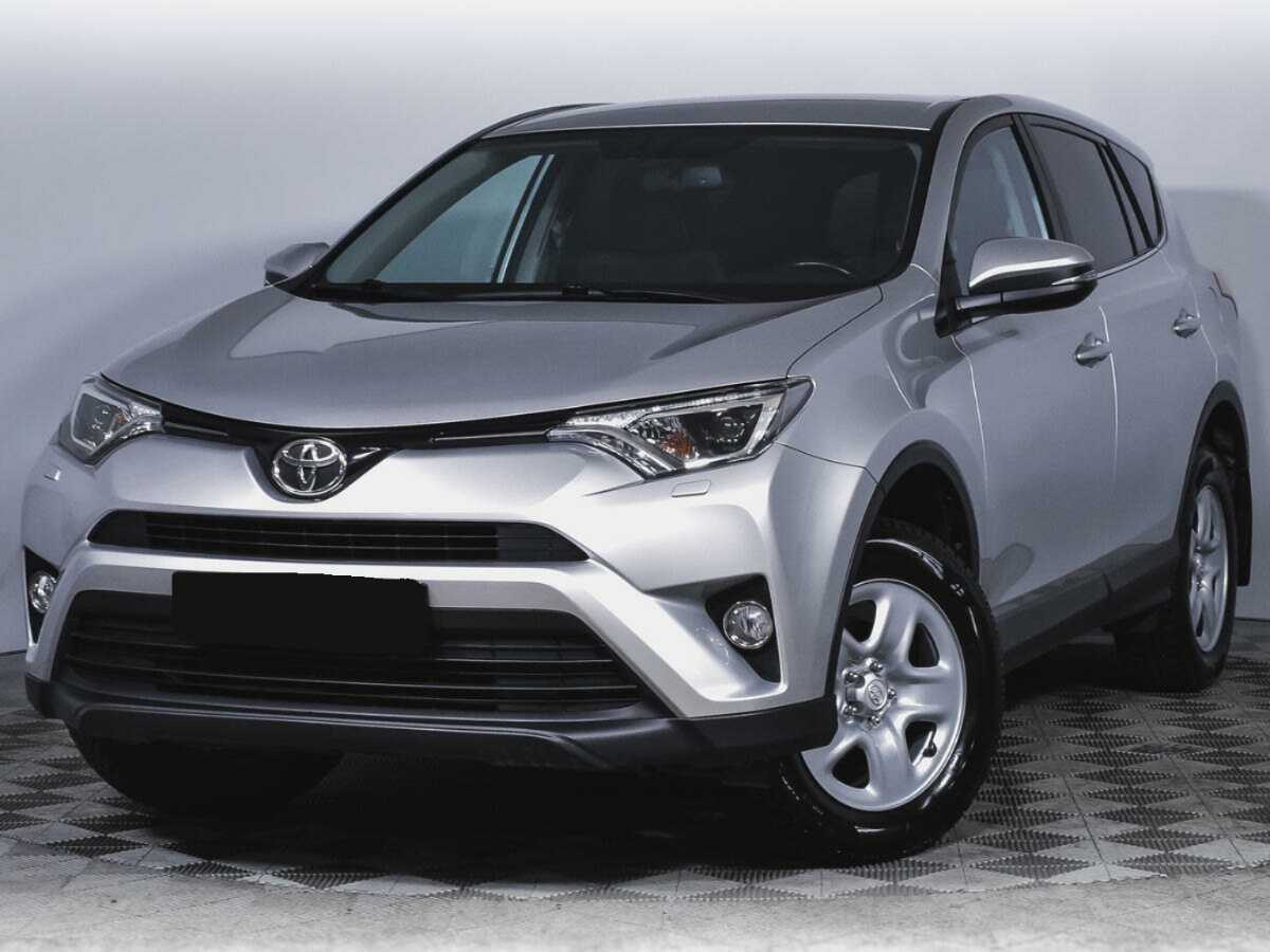 Toyota RAV4 2018 года с пробегом. Посмотреть фото