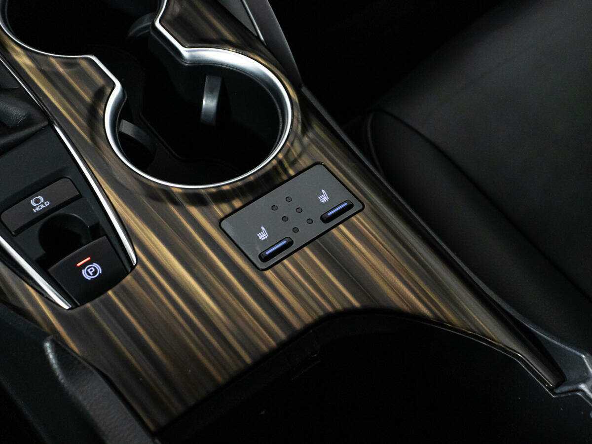 Toyota Camry 2018 года с пробегом. Фото: #17