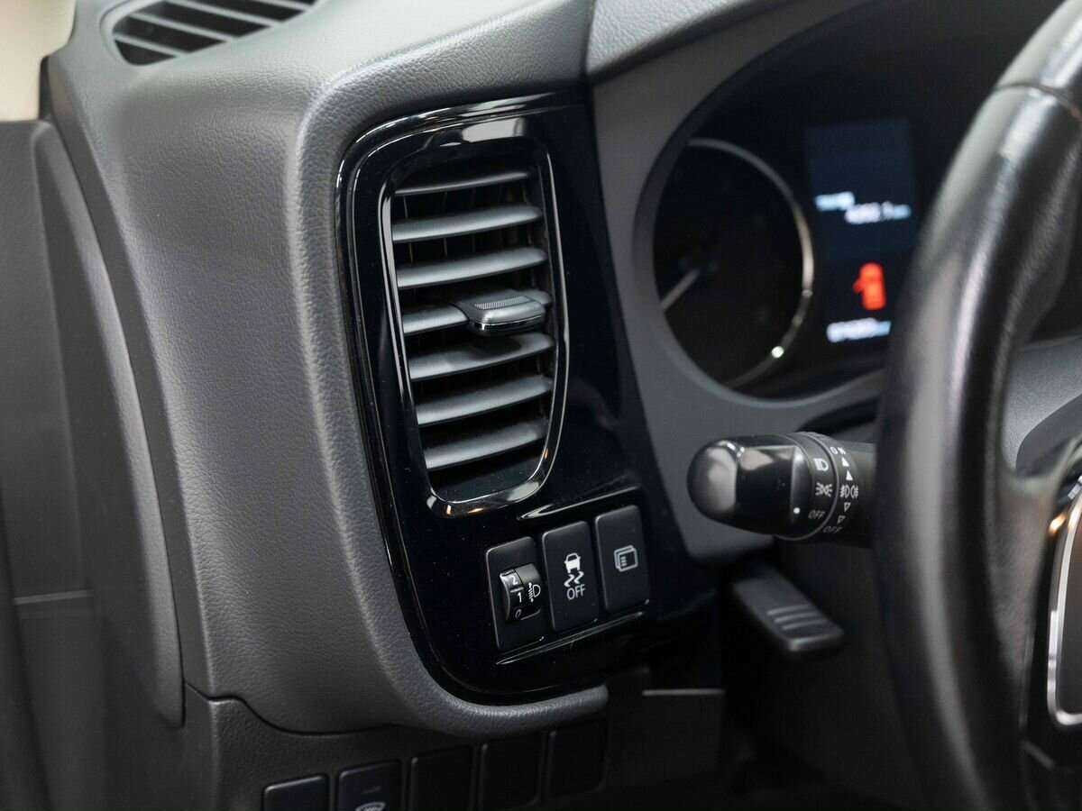 Mitsubishi Outlander 2016 года с пробегом. Фото: #18