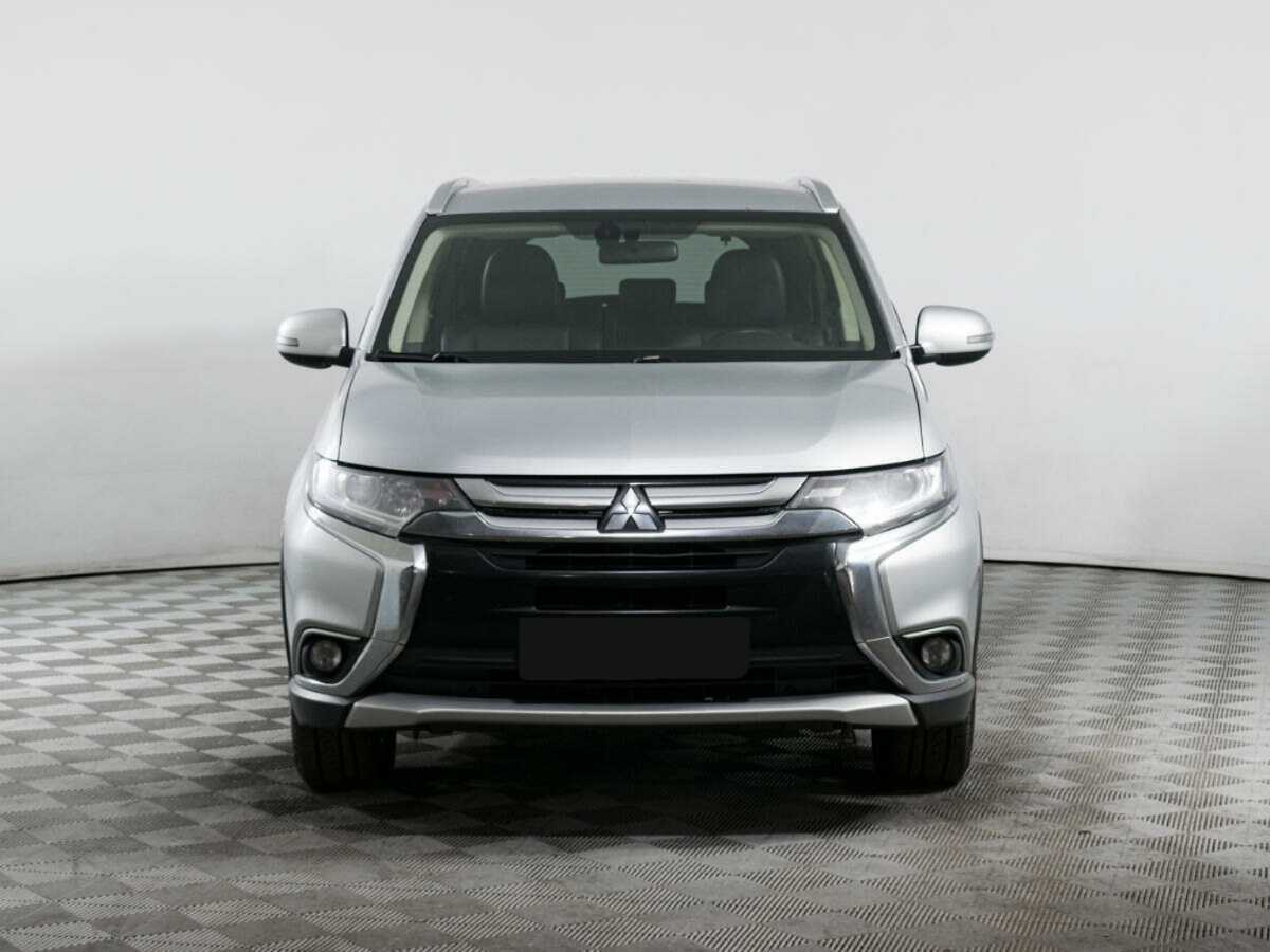 Mitsubishi Outlander 2017 года с пробегом. Фото: #1