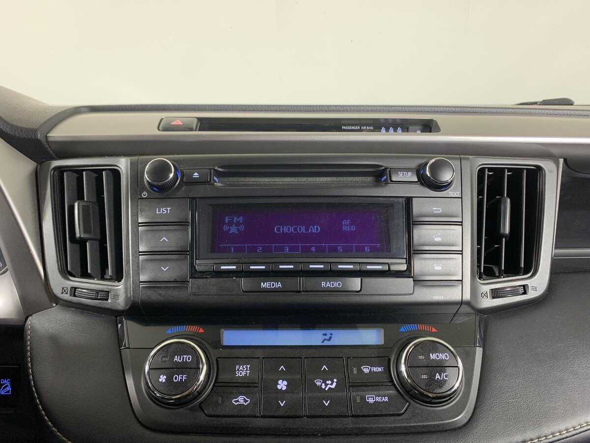 Toyota RAV4 2018 года с пробегом. Фото: #15