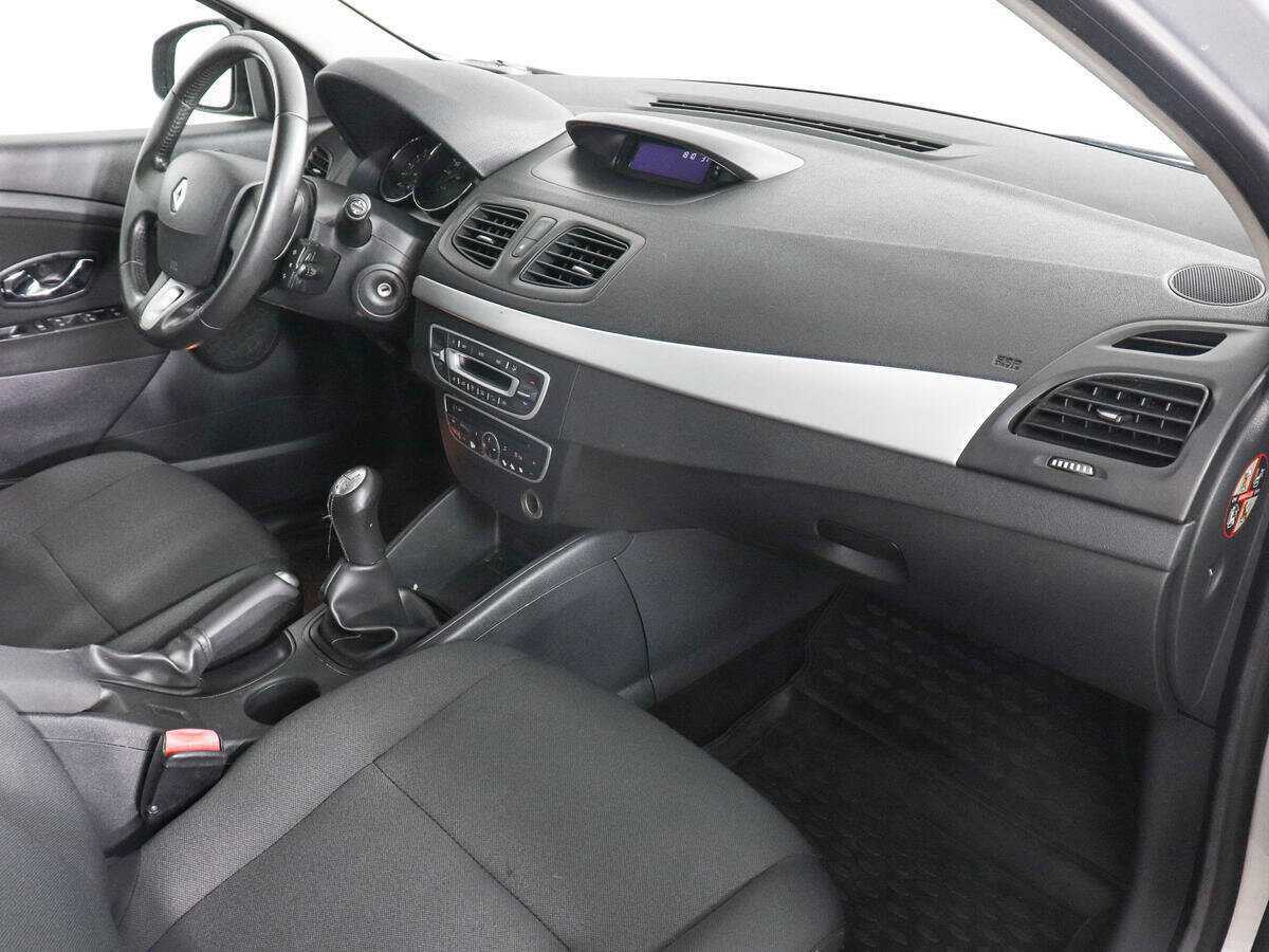 Renault Megane 2012 года с пробегом. Фото: #9