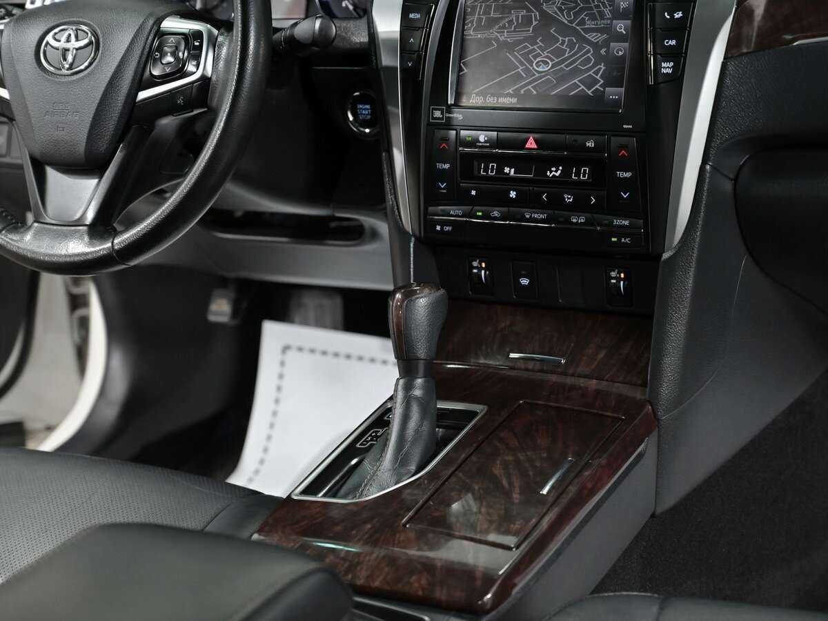 Toyota Camry 2017 года с пробегом. Фото: #11