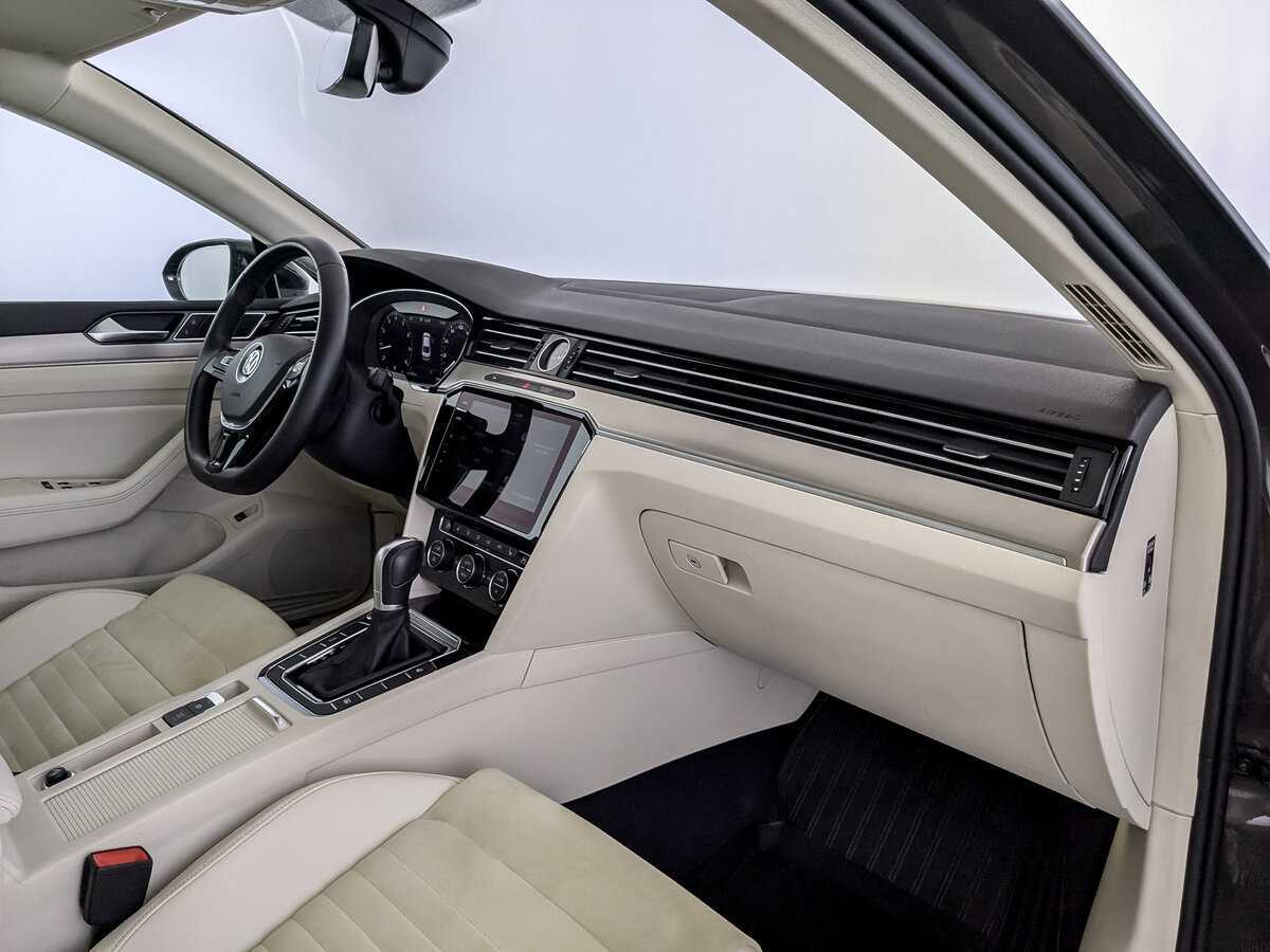 Volkswagen Passat 2017 года с пробегом. Фото: #10