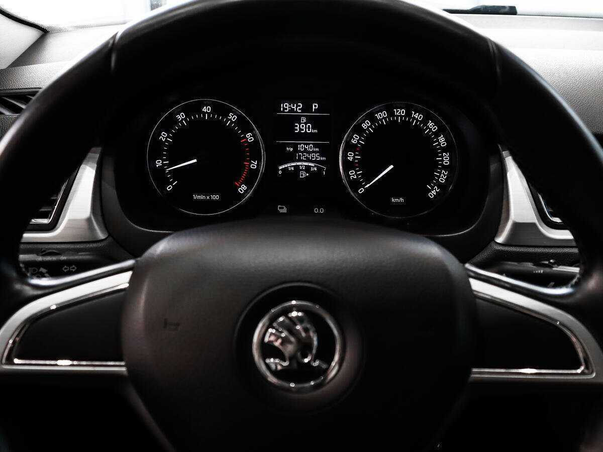 Skoda Rapid 2014 года с пробегом. Фото: #13