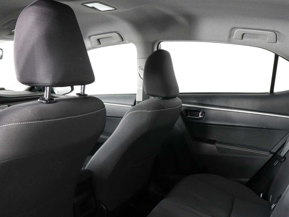 Toyota Corolla 2017 года с пробегом. Фото: #11