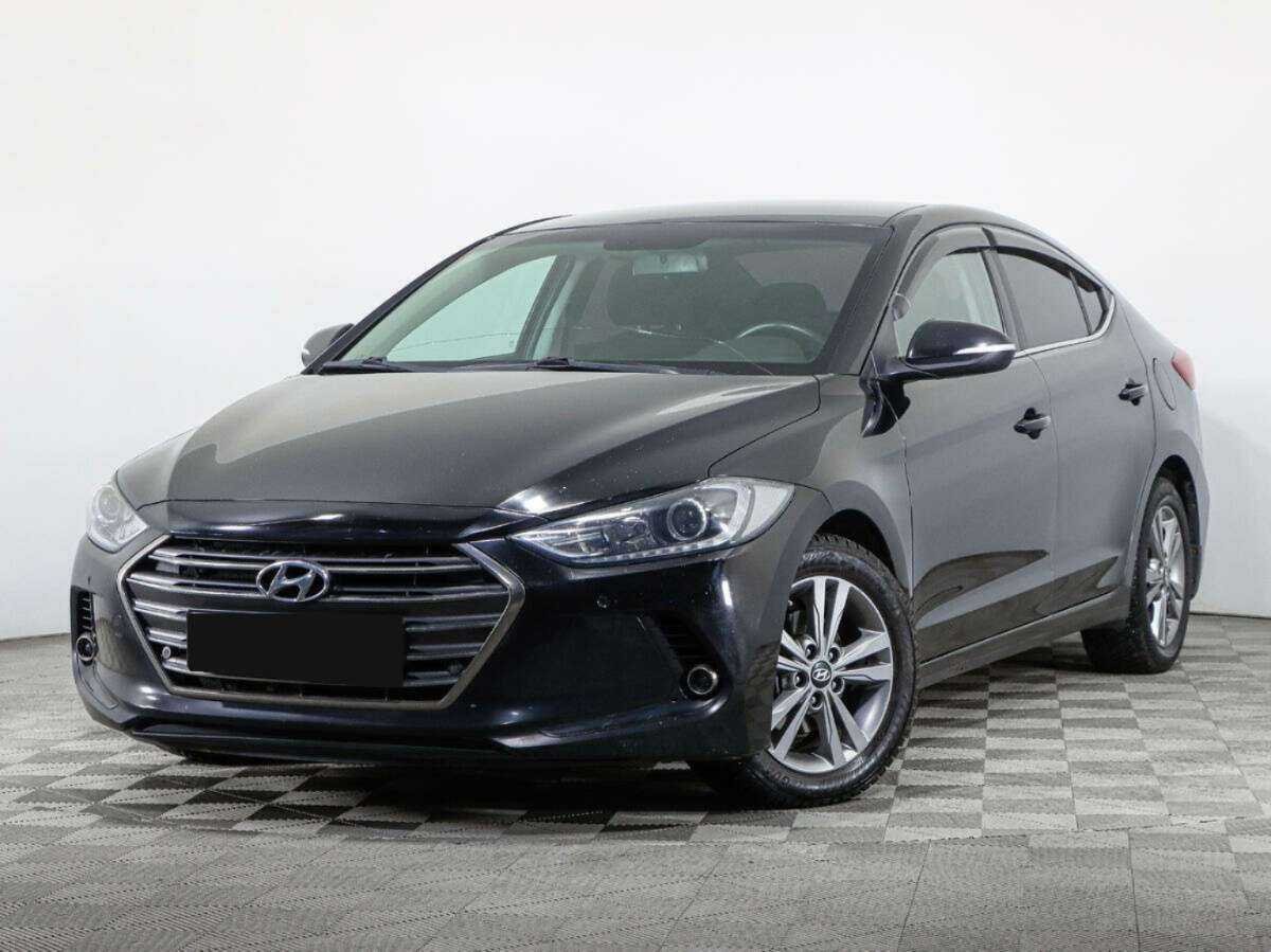 Hyundai Elantra 2017 года с пробегом. Посмотреть фото