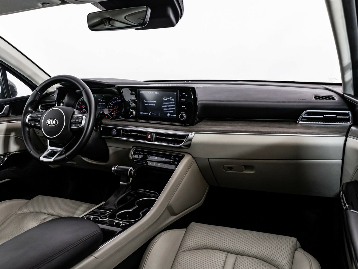 Kia K5 2021 года с пробегом. Фото: #9