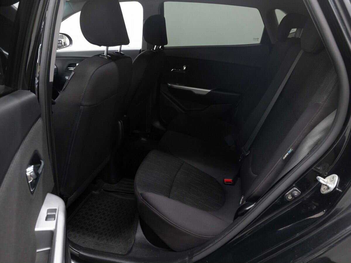 Kia Rio 2012 года с пробегом. Фото: #9