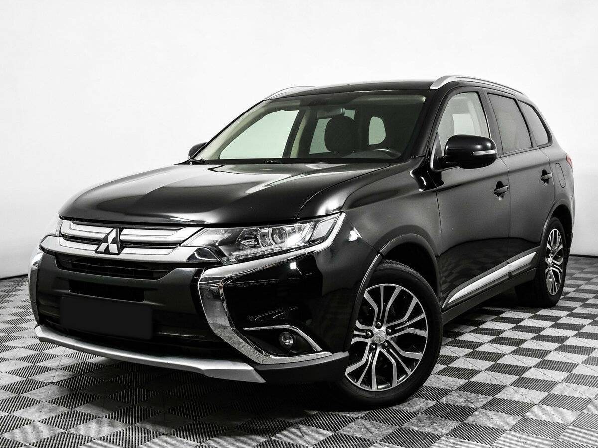 Mitsubishi Outlander 2018 года с пробегом. Посмотреть фото