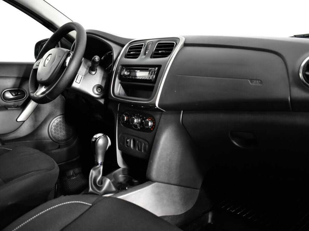 Renault Sandero 2016 года с пробегом. Фото: #8
