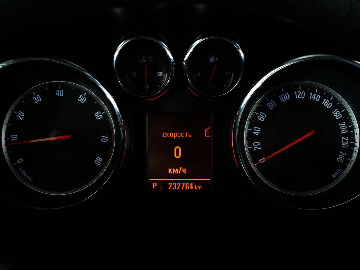 Opel Astra 2013 года с пробегом. Фото: #15