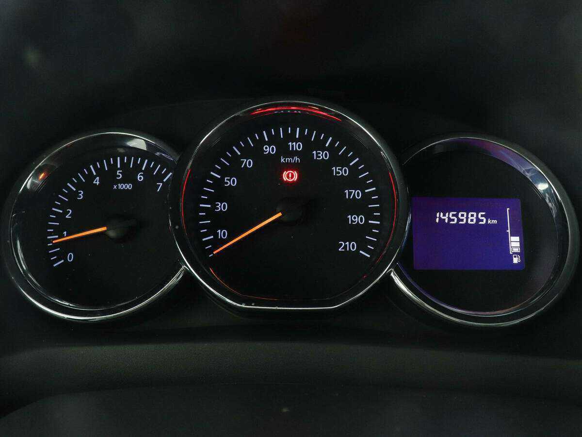 Renault Logan 2014 года с пробегом. Фото: #9