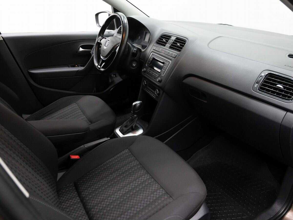 Volkswagen Polo 2016 года с пробегом. Фото: #11