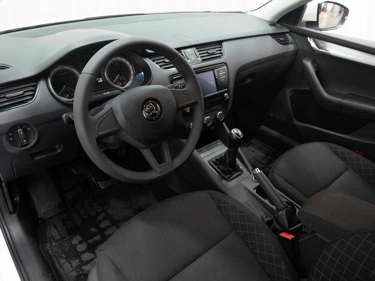 Skoda Octavia 2019 года с пробегом. Фото: #7