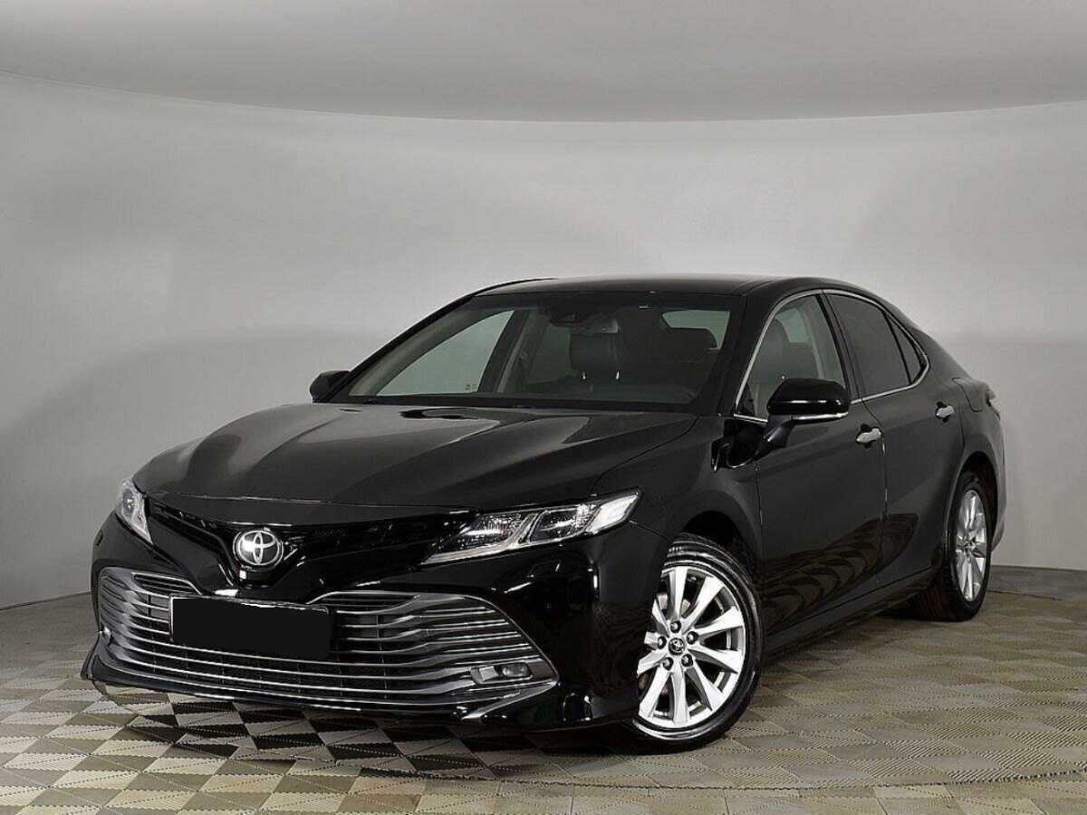 Toyota Camry 2019 года с пробегом. Посмотреть фото