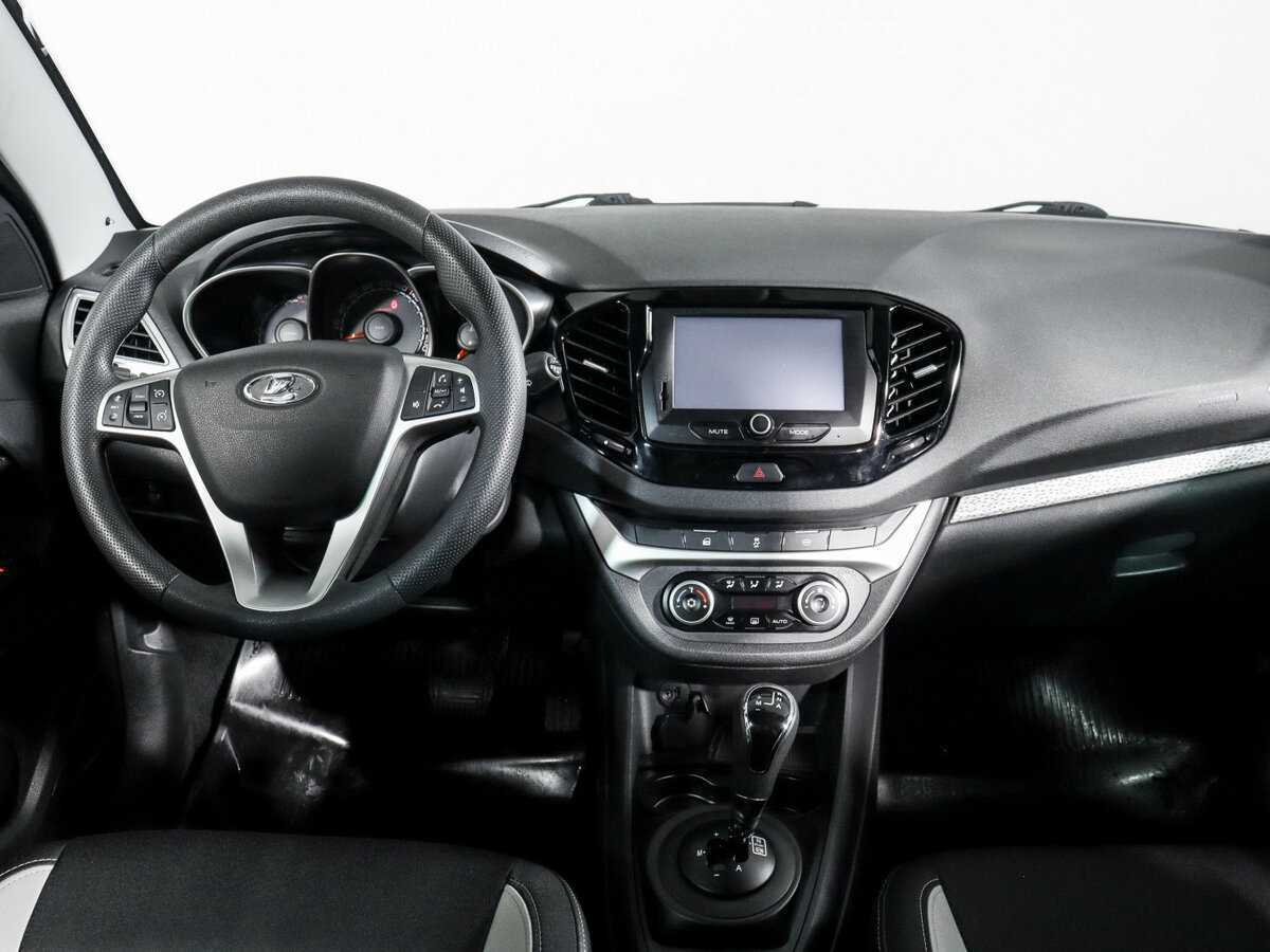 Lada (ВАЗ) Vesta 2018 года с пробегом. Фото: #11