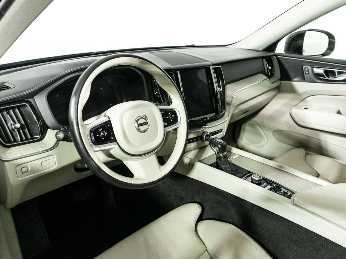 Volvo XC60 2018 года с пробегом. Фото: #10