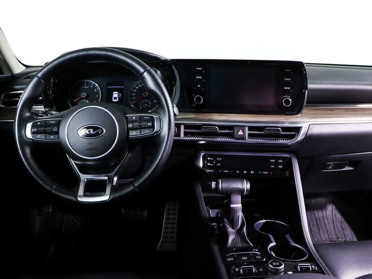 Kia K5 2021 года с пробегом. Фото: #9