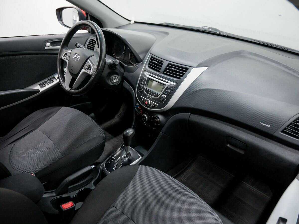 Hyundai Solaris 2012 года с пробегом. Фото: #5