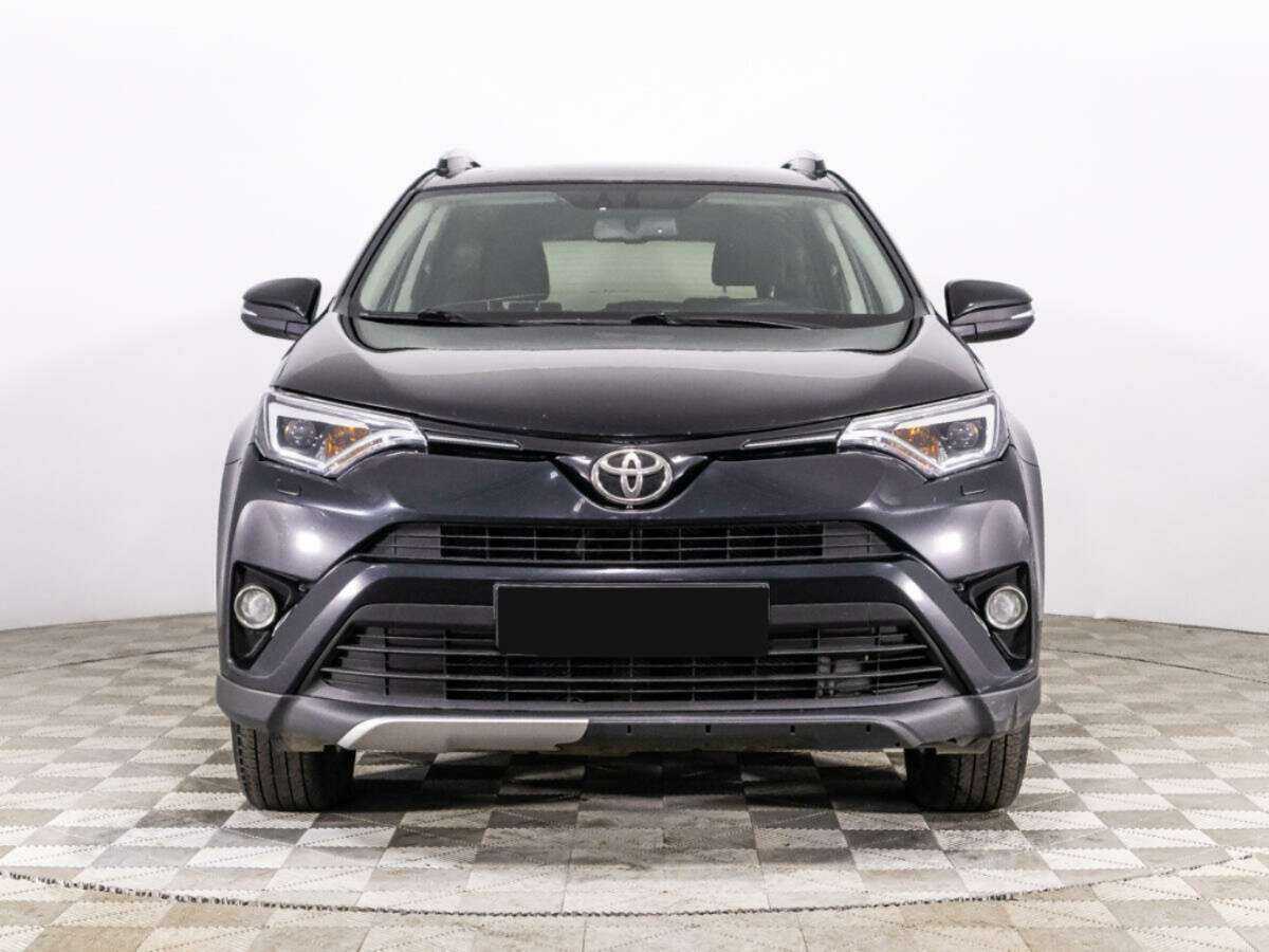 Toyota RAV4 2018 года с пробегом. Фото: #1
