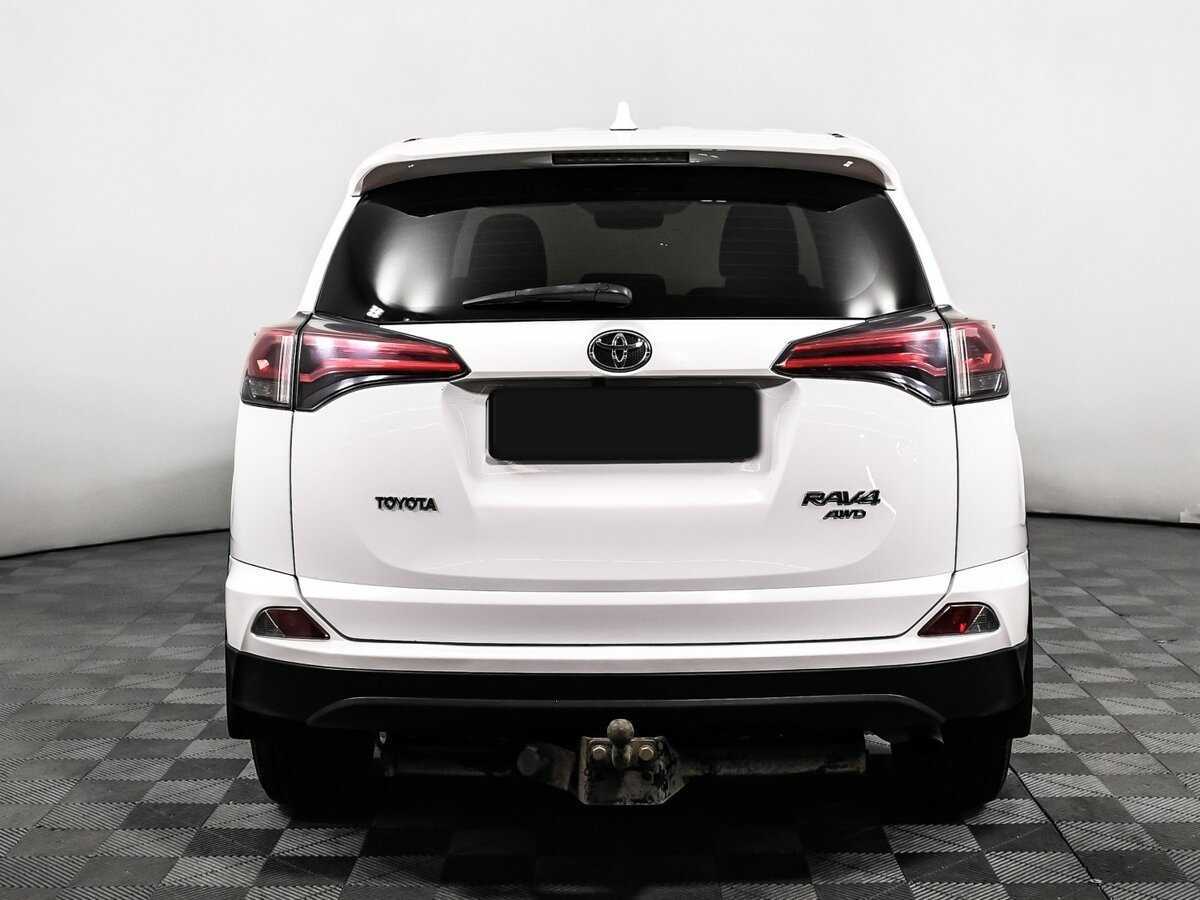 Toyota RAV4 2017 года с пробегом. Фото: #4