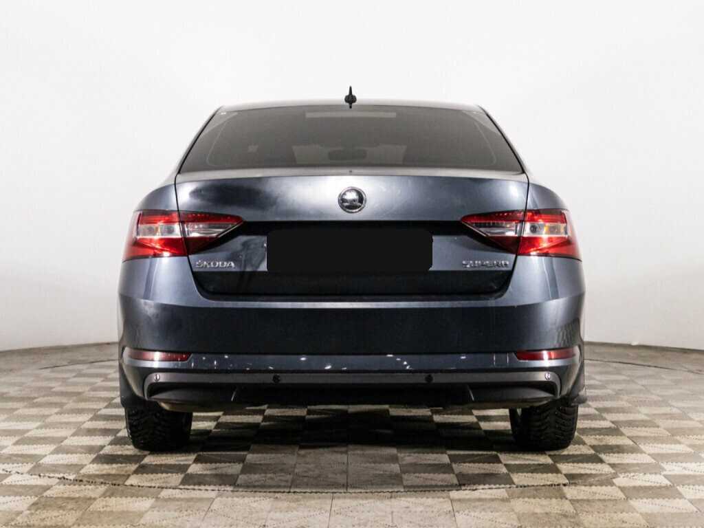Skoda Superb 2018 года с пробегом. Фото: #4
