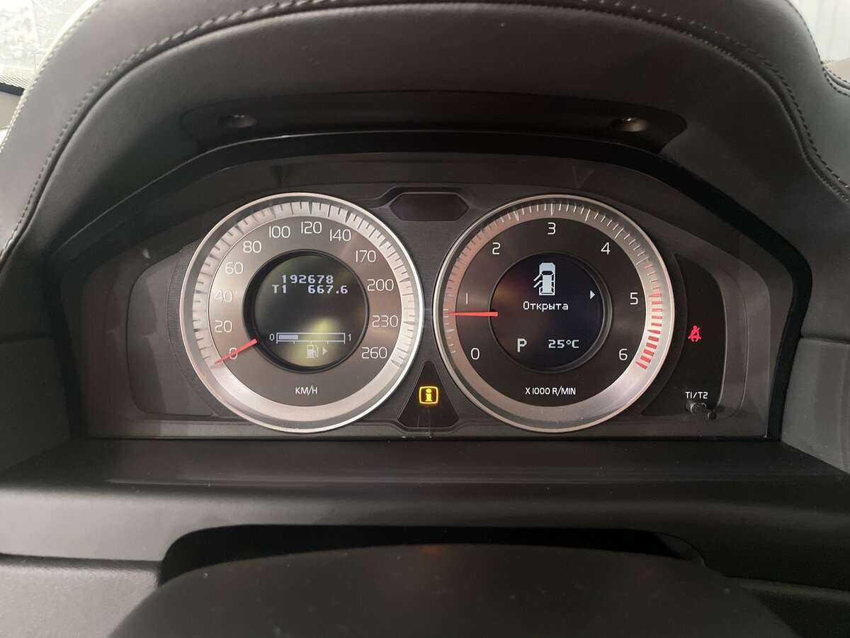 Volvo XC70 2012 года с пробегом. Фото: #12