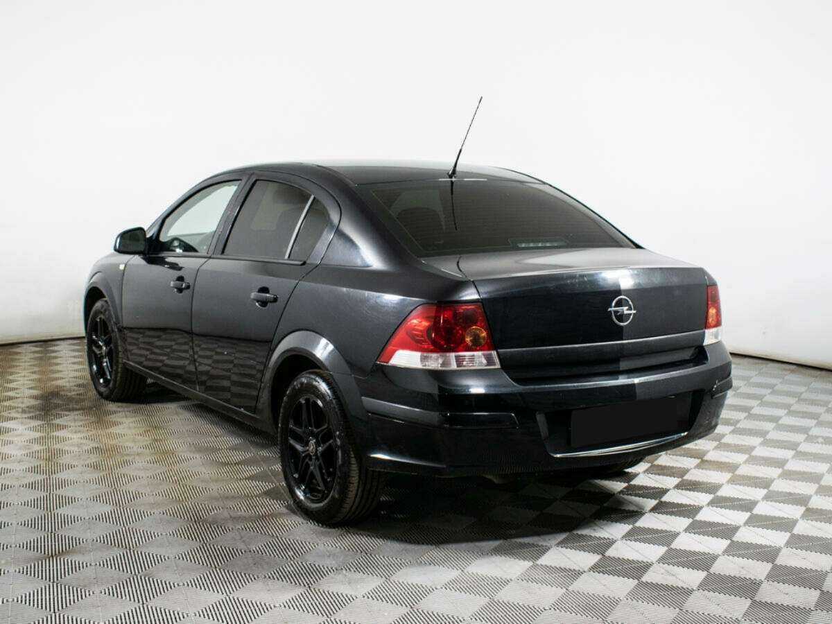 Opel Astra 2014 года с пробегом. Фото: #5