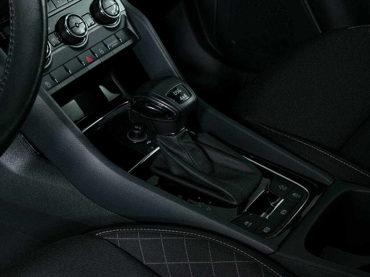 Skoda Karoq 2021 года с пробегом. Фото: #14