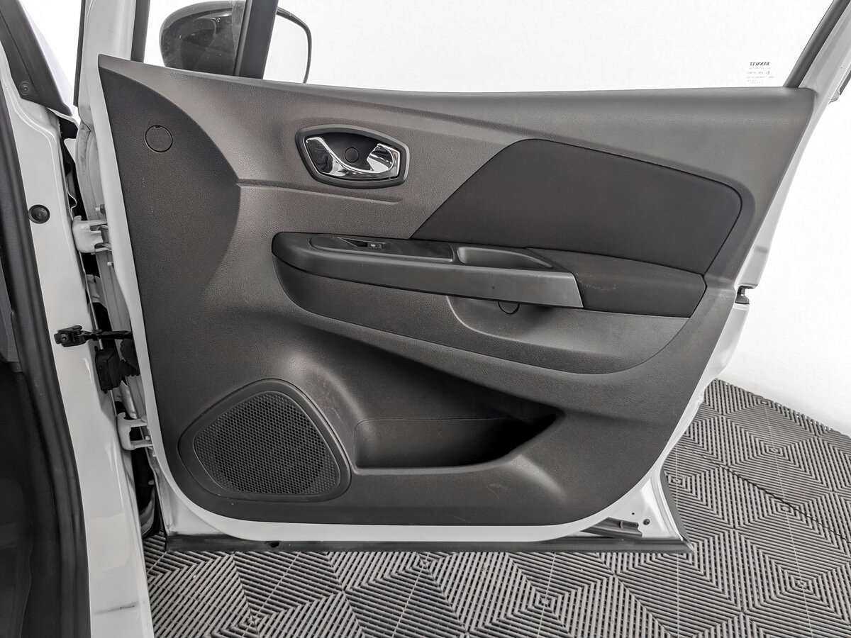 Renault Kaptur 2019 года с пробегом. Фото: #20