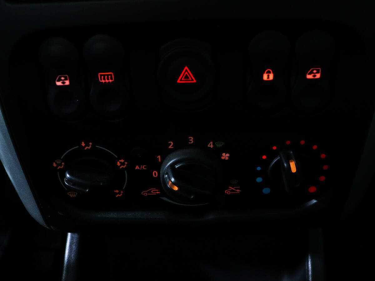 Nissan Almera 2018 года с пробегом. Фото: #13