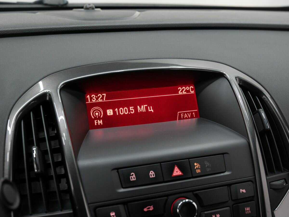 Opel Astra 2013 года с пробегом. Фото: #17