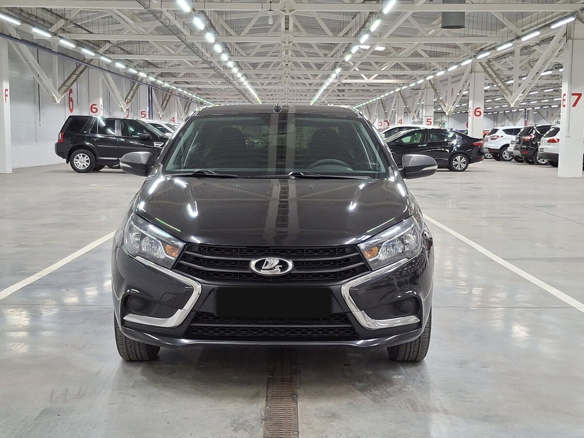 Lada (ВАЗ) Vesta 2018 года с пробегом. Фото: #1