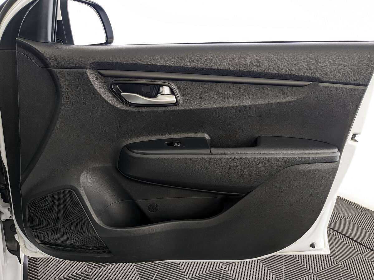 Kia Rio 2021 года с пробегом. Фото: #21