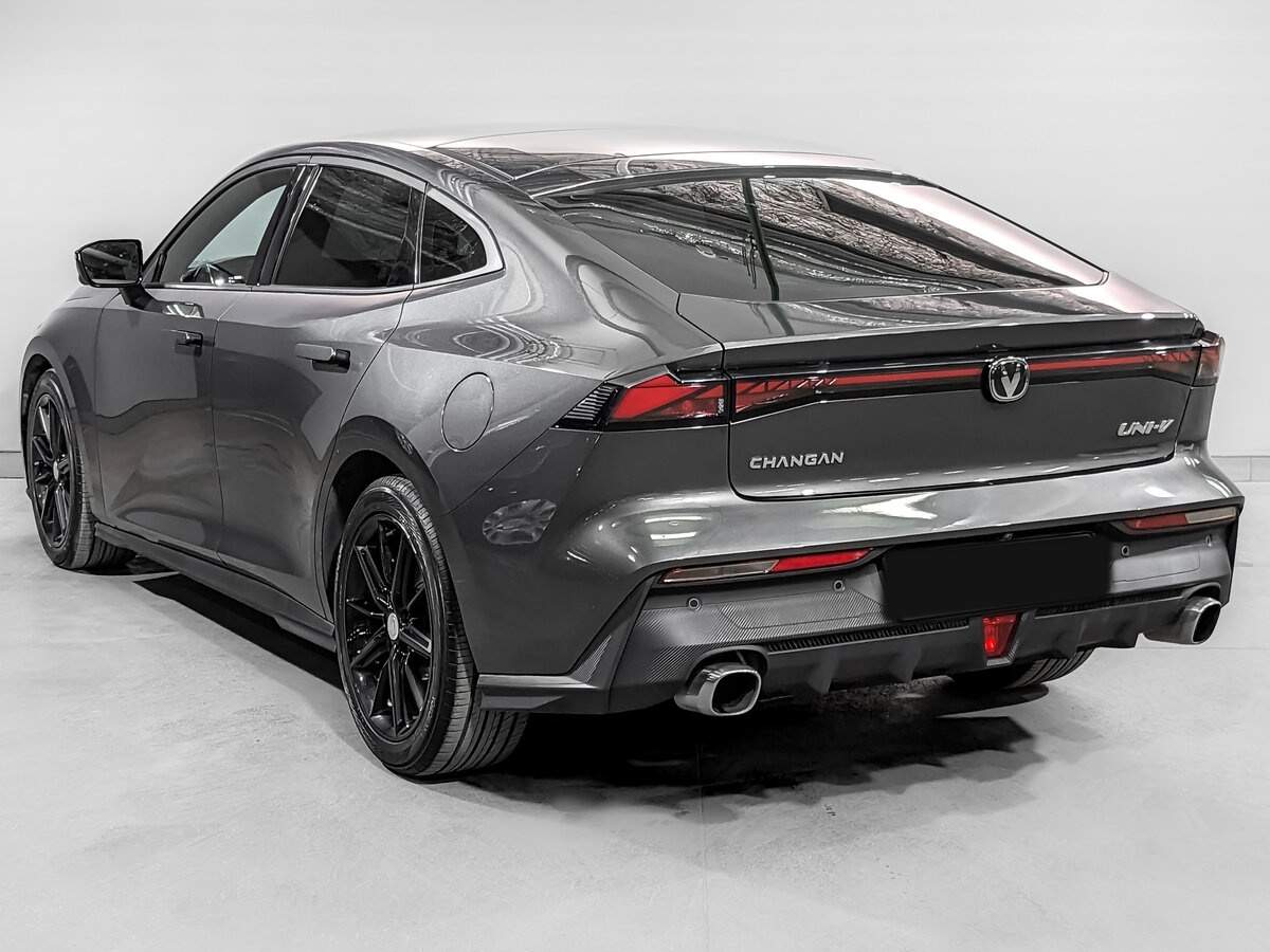 Changan UNI-V 2023 года с пробегом. Фото: #6