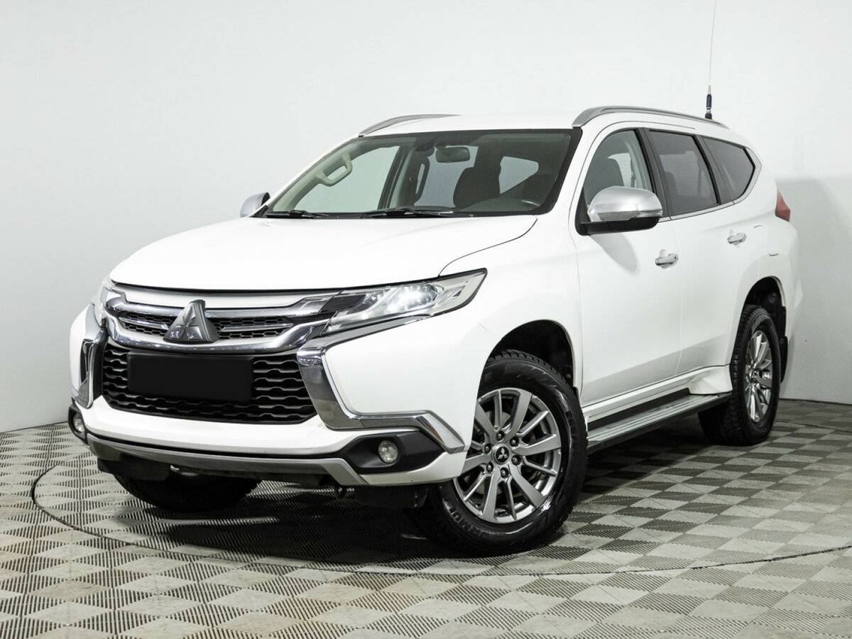 Mitsubishi Pajero Sport 2018 года с пробегом. Фото: #0