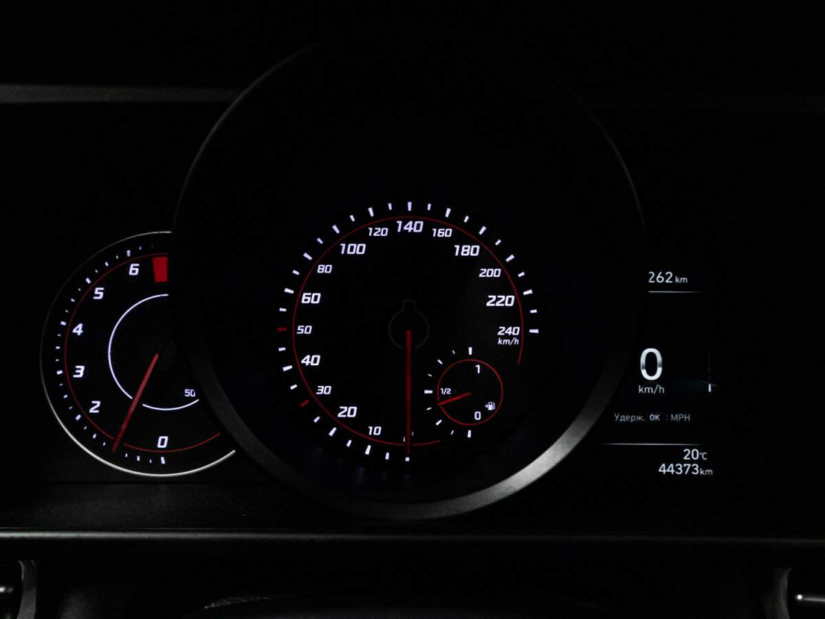 Hyundai Elantra 2021 года с пробегом. Фото: #11