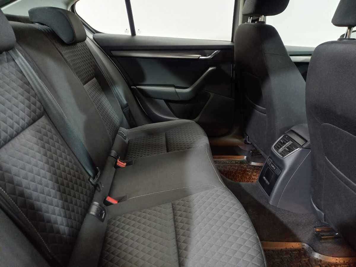 Skoda Octavia 2018 года с пробегом. Фото: #10