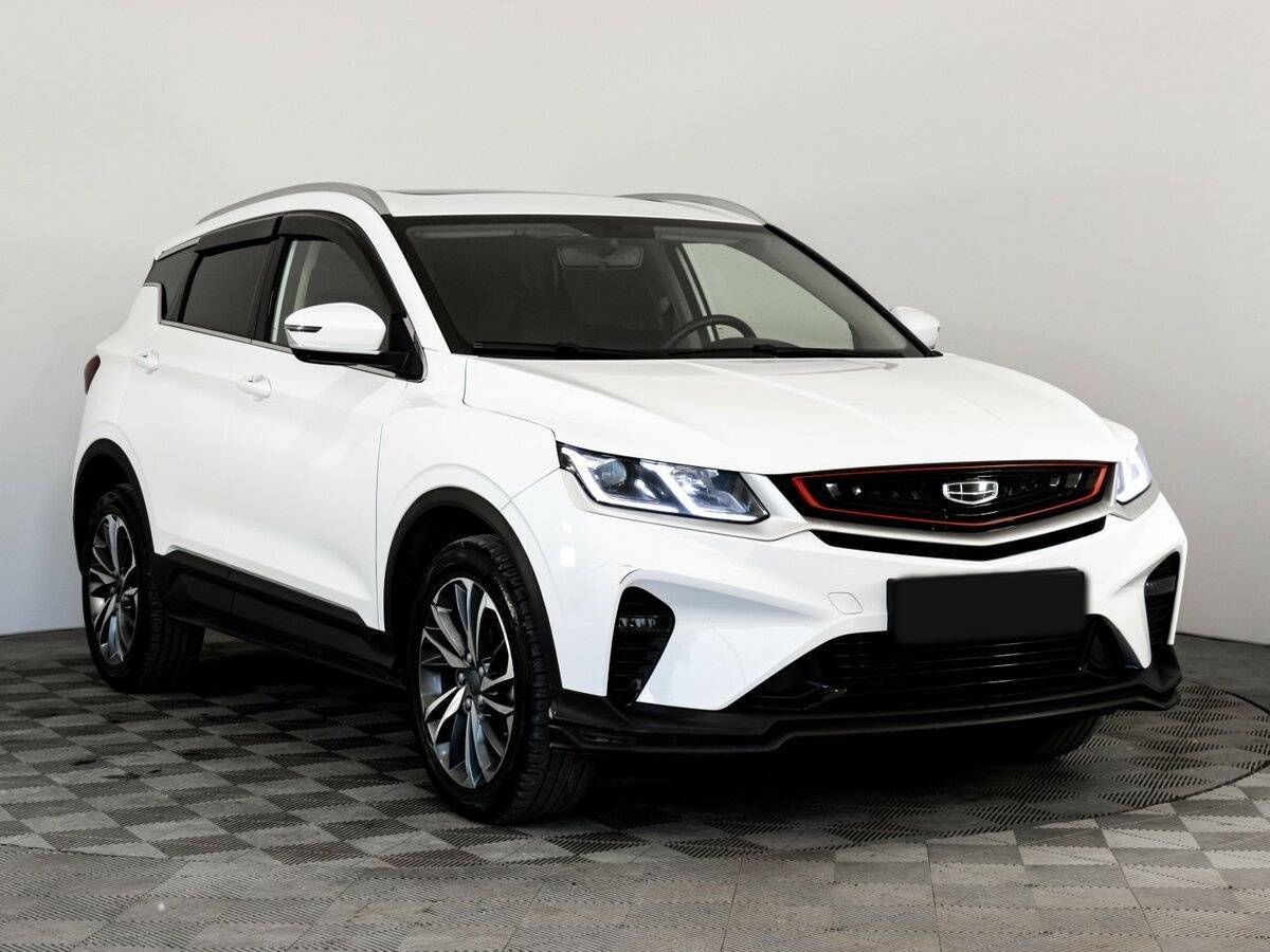 Geely Coolray 2023 года с пробегом. Фото: #2