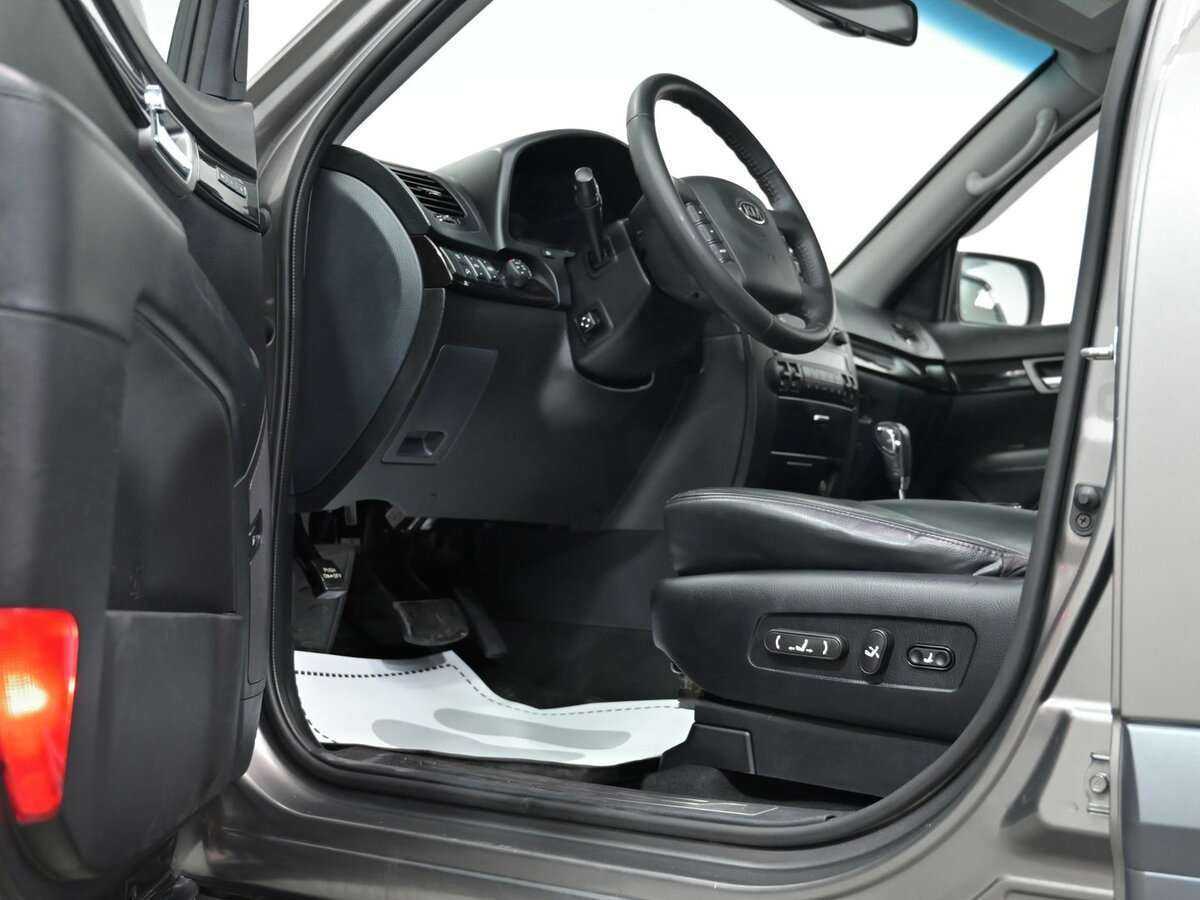 Kia Mohave 2012 года с пробегом. Фото: #10