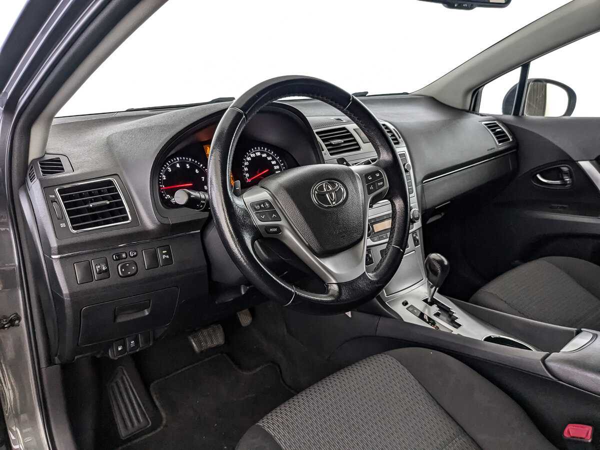 Toyota Avensis 2012 года с пробегом. Фото: #13